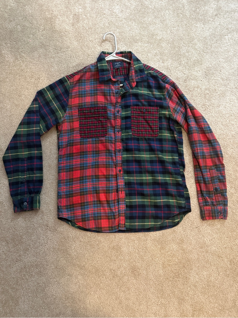 J. Crew Men’s Plaid Button-Down Shirt in Red & Blue Flannel Size Large - Picture 2 of 7